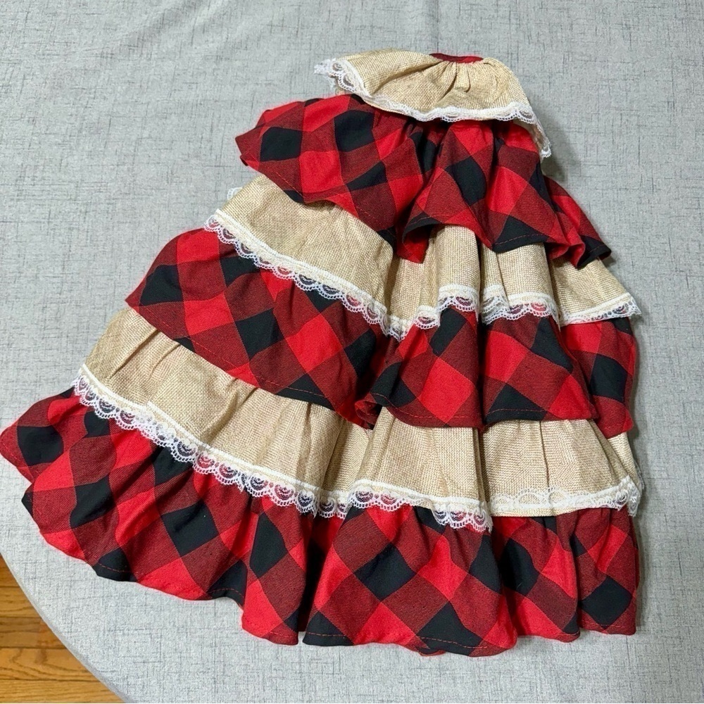 Holiday Buffalo Plaid and Burlap Lace Layered Christmas Tree Skirt 48” Red Black - Picture 6 of 7